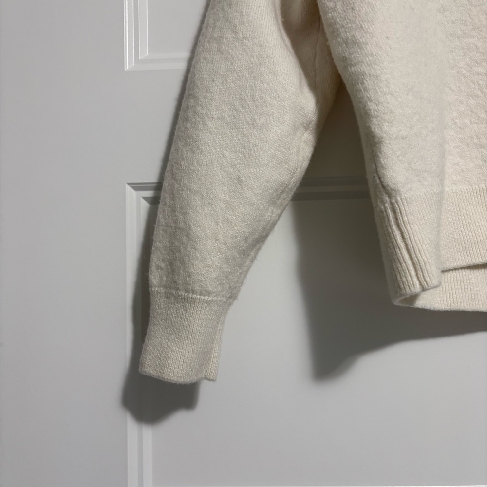 Wilfred Free Crop Merino Wool Polo V Neck Cream Sweater
Women's Size Small - Picture 4 of 7